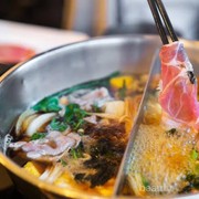 Jangan Salah Lagi, Ternyata ini Bedanya Sukiyaki, Steamboat, dan Shabu-shabu!