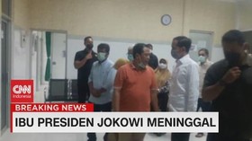 VIDEO: Ibunda Meninggal Dunia, Jokowi Tiba di Solo