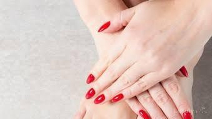 Simpel dan Praktis, Yuk Cobain Manicure dan Pedicure Sendiri di Rumah