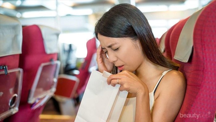 Tersiksa Enggak Bisa Naik Mobil karena Mabuk Perjalanan? Ini Tips Mengatasinya