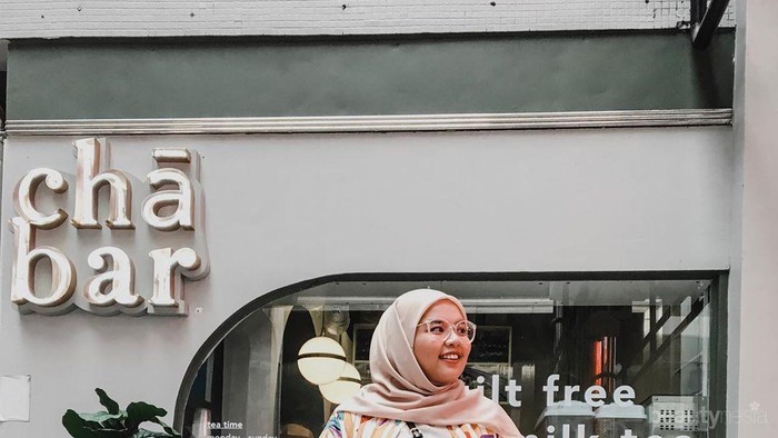 Inspirasi Hijab Fashion Untuk Tubuh Berisi, Bisa Tetap Stylish!