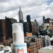 Sudah Tahu? Sekarang Ada Bedak Khusus untuk Payudara, Lho!