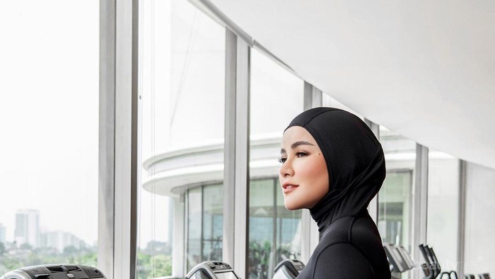Olla Ramlan Rilis Baju Olahraga Khusus Hijabers Harga Rp200 Ribuan, Penasaran?