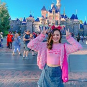 6 Korean Style ala Beby Tsabina yang Ceria dan Girly dengan Outfit Colorful