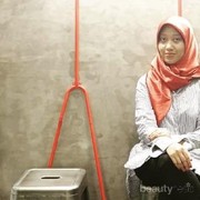 Kenalan dengan Hijabers Ayu Kartika Dewi, Pegiat Toleransi yang Jadi Stafsus Jokowi
