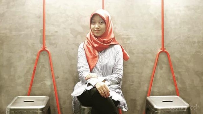 Kenalan dengan Hijabers Ayu Kartika Dewi, Pegiat Toleransi yang Jadi Stafsus Jokowi