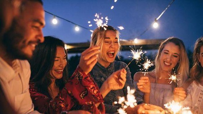 5 Kegiatan Seru Biar Malam Tahun Barumu Gak Boring!