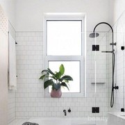 5 Trik Menata Kamar Mandi Sempit Agar Terlihat Lebih Luas, Terapkan Yuk!