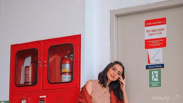 6 Inspirasi Fashion Stylish ala Agla Artalidia Pacar Angkasa di Film 'NKCTHI'