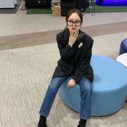 Tampil Stylish dengan 'Boyfriend' Fashion ala Artis Korea Kim Bora