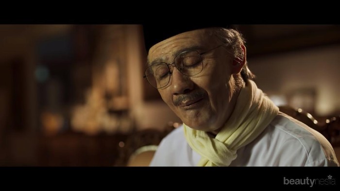 Proses Transformasi Reza Rahadian Jadi BJ Habibie, Bikin Takjub!