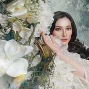 Deretan Potret Artis Indonesia yang Cantik Jalani Pemotretan Berkonsep Bunga
