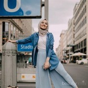 Mix and Match Outfit Tabrak Warna Pastel, Perlu Dicoba Nih!