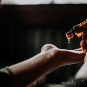 Manfaat Tea Tree Oil untuk Basmi Jerawat