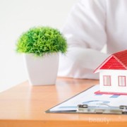 Gaji UMR Bisa Beli Rumah? Ini Tipsnya untuk Anak Milenial!