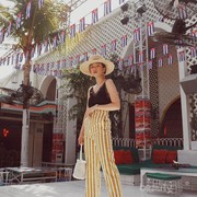 Inspirasi Outfit Liburan Keren ala Selebgram Elxi Elvina