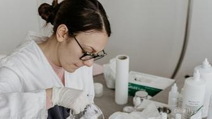 Waspada Krim Abal-Abal, Begini Cara Mengetahui Krim Pemutih Aman atau Berbahaya