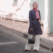 Pakai Tunik Pasangannya Apa ya? Coba Intip Inspirasinya di Sini!