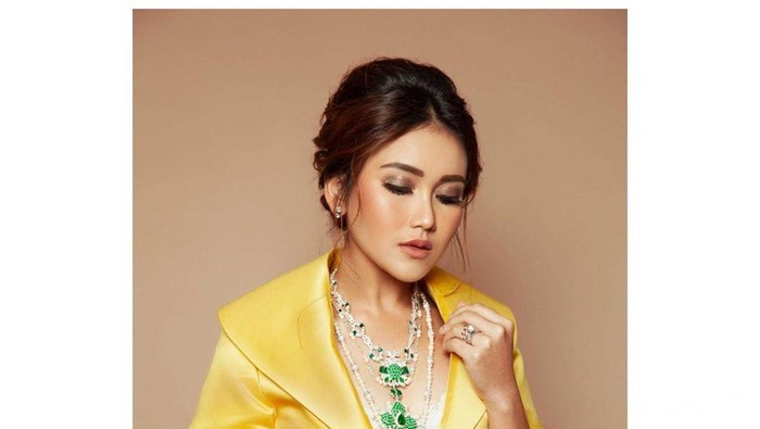 Demi Konser Ayu Ting Ting belajar Aerial Dance, Apa Itu?