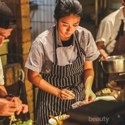 Tips Wajah Glowing Buat Kamu yang Bekerja di Dapur