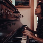 Bikin Merinding, Lagu Indonesia dengan Kisah Terseram Versi Nessie Judge!