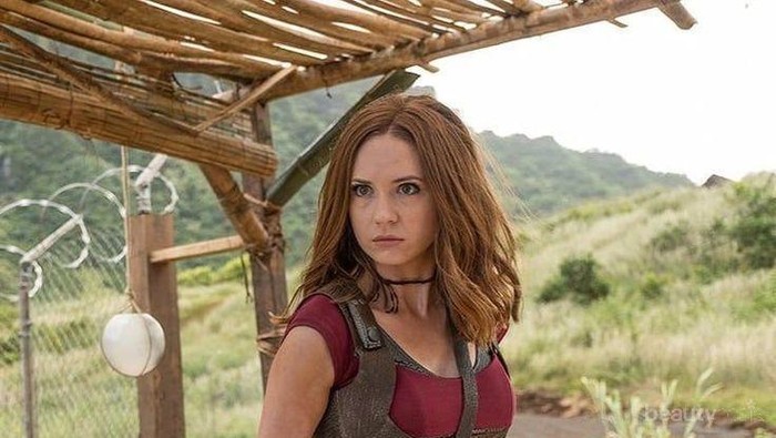 Mengenal Karen Gillan Lebih Dalam, Aktris Cantik di Film Jumanji: The Next Level