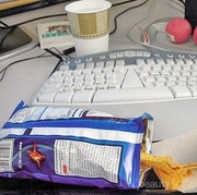 Jadi Lebih Irit dengan Ikuti Tips Kurangi Jajan di Kantor Ini