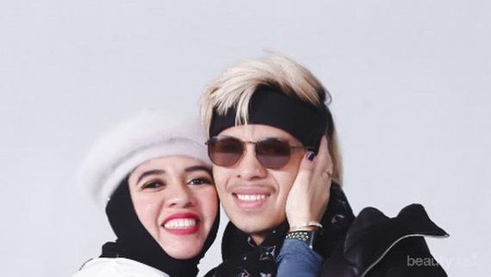 Tunjukan Rasa Sayang, Seleb Indonesia Ini Beri Berlian untuk Ibunda