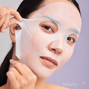 Cobain Deh, Skincare Korea Ini Ampuh Hilangkan Komedo Hitam dan Putih!