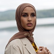 Potret Rawdah Mohamed, Model Hijab Nyentrik Asal Somalia