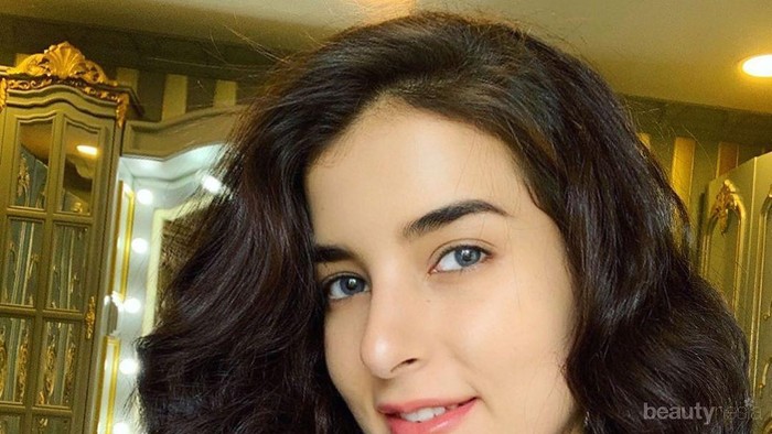 6 Bahan Alami untuk Menebalkan Alis