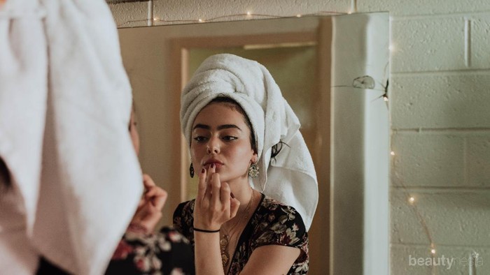 Jerawat Sering Muncul di Dagu? Kenali Penyebabnya di Sini! Jerawat Sering Muncul di Dagu? Kenali Penyebabnya di Sini!