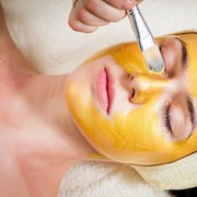 Selain Mencegah Jerawat, Ini Manfaat Lain Masker Kunyit untuk Kecantikan Kulit Wajah