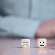 5 Tips Menaikkan Mood saat Cuaca Mendung di Musim Penghujan
