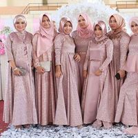 Inspirasi Long Dress Model Baju Bridesmaid Hijab, Tampil Cantik ...