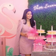 Kue Kekinian Artis yang Masih Laris di Pasaran, Sudah Pernah Coba?
