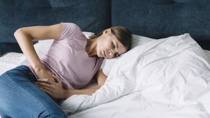 Kalau Berlebihan, Makanan dan Minuman Sehat Ini Malah Bikin Perut Kembung!