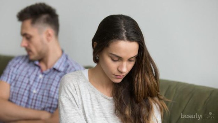 Duh! Kebiasaan Suami Ini Ternyata Bisa Bikin Istri Gak PD