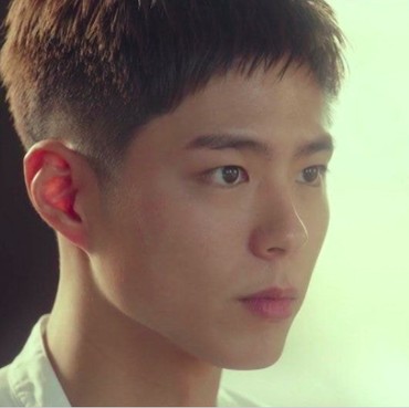 Heboh Rambut Baru Park Bo Gum dan Isu Wajib Militer