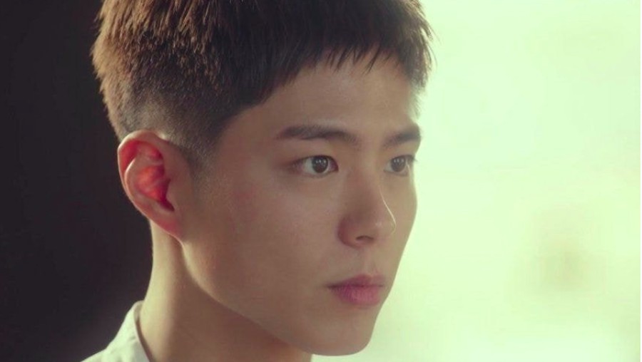 Penampilan Park Bo Gum di drama Itaewon Class sukses jadi pusat perhatian, terutama soal potongan rambut barunya.