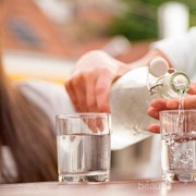 Sudah Minum Berapa Gelas Air Putih Hari Ini? Jangan Sepelekan Manfaatnya ya, Ladies!
