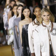 Tahun Baru Tinggal Menghitung Hari, Sudah Siapkan Resolusi Fashionmu Nanti?