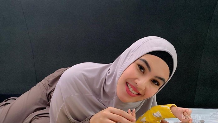 Raisa Hingga Aura Kasih, Ini Deretan Artis yang Melahirkan Anak Pertama Sepanjang 2019 Raisa Hingga Aura Kasih, Ini Deretan Artis yang Melahirkan Anak Pertama Sepanjang 2019