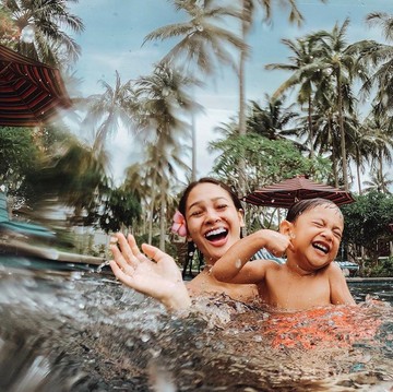 img-title Rayakan Ulang Tahun Anak, Yuk Intip Keseruan Andien dan Kawa di Labuan Bajo!