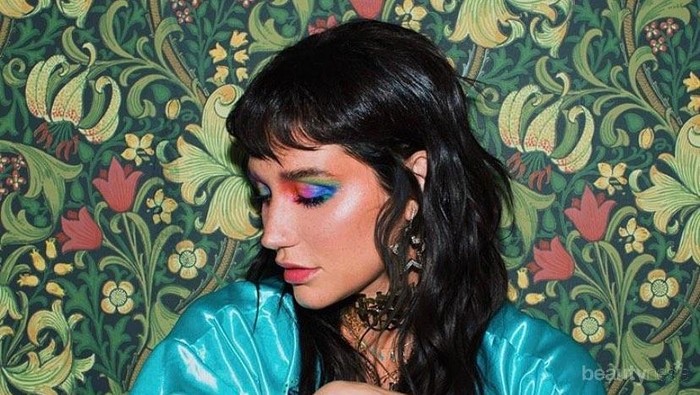 Kesha Rose Beauty, Brand Makeup Terbaru dari Kesha yang Penuh Warna