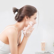 Cuci Muka Pakai Air Dingin Banyak Manfaatnya, Boleh Dicoba Nih!