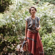 8 Gaya Colorful dan Etnic Penyanyi Andien di Usia 30-an