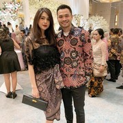 Bernuansa Hitam, Cantiknya Nabila Syakieb di Acara Pernikahan Citra Kirana - Rezky Aditya