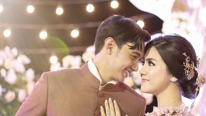 Dilamar Caesar Hito, Intip Makeup dan Kebaya Felicya Angelista yang Bisa Jadi Inspirasi