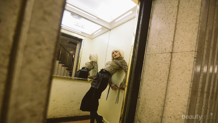 Telinga Dengung Saat Naik Lift? Ini Penyebabnya dan Cara Mengatasinya!